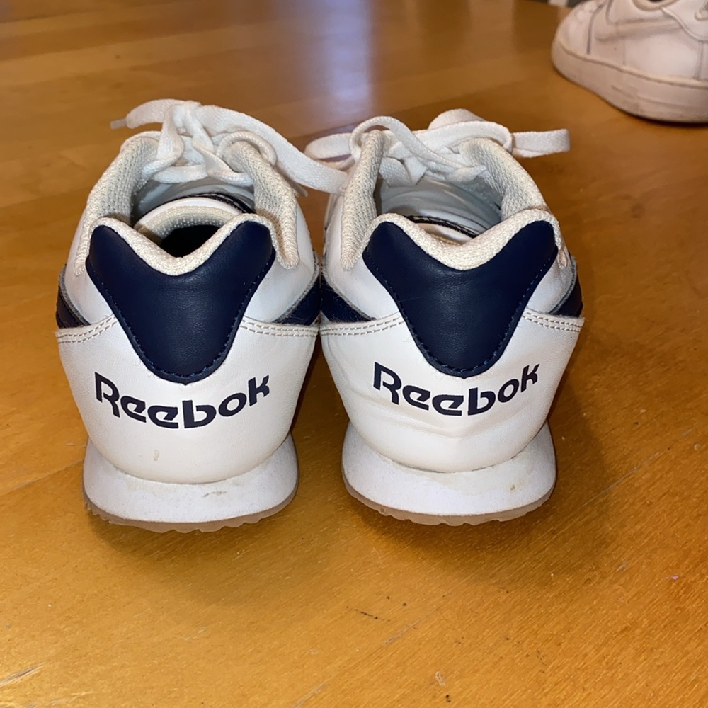 Reebok - Picture 4 of 4